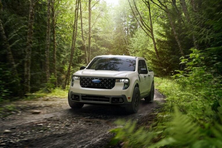 2025 ford maverick xlt fx4 in desert sand 1200x630 s