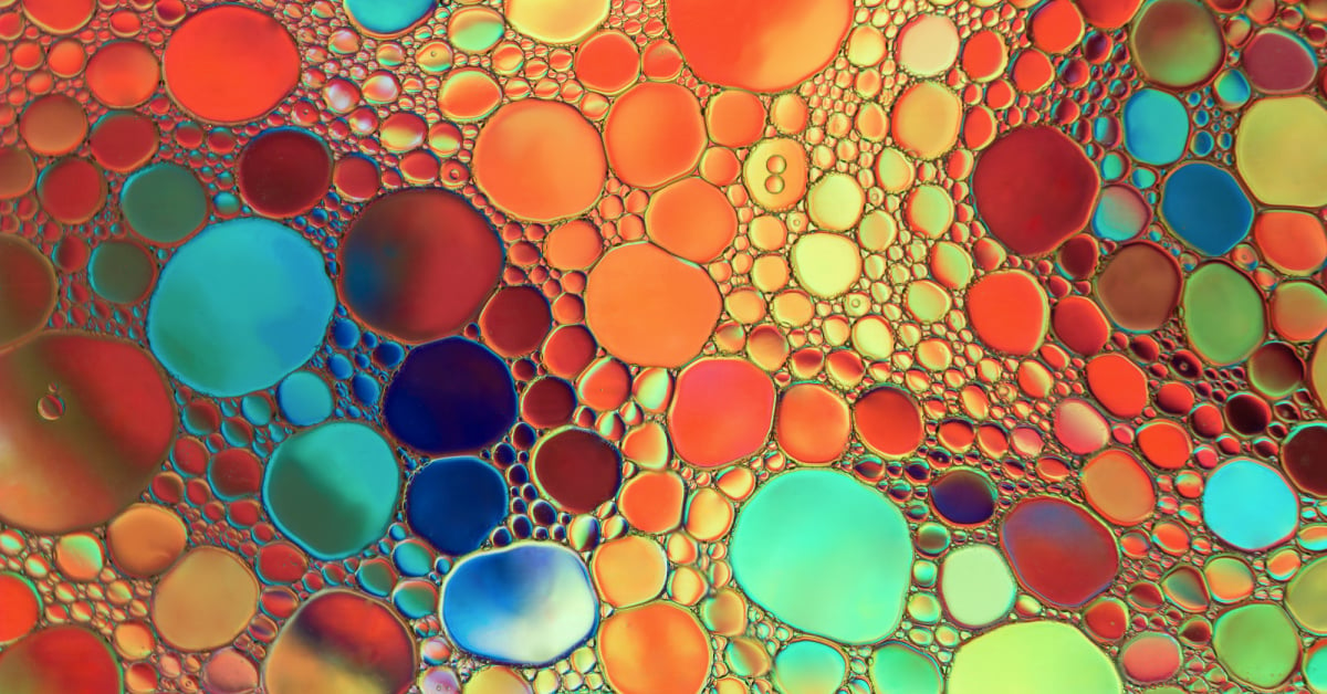 Mesmerizing Artwork Created Using Oil, Soap, And Paint [Video]